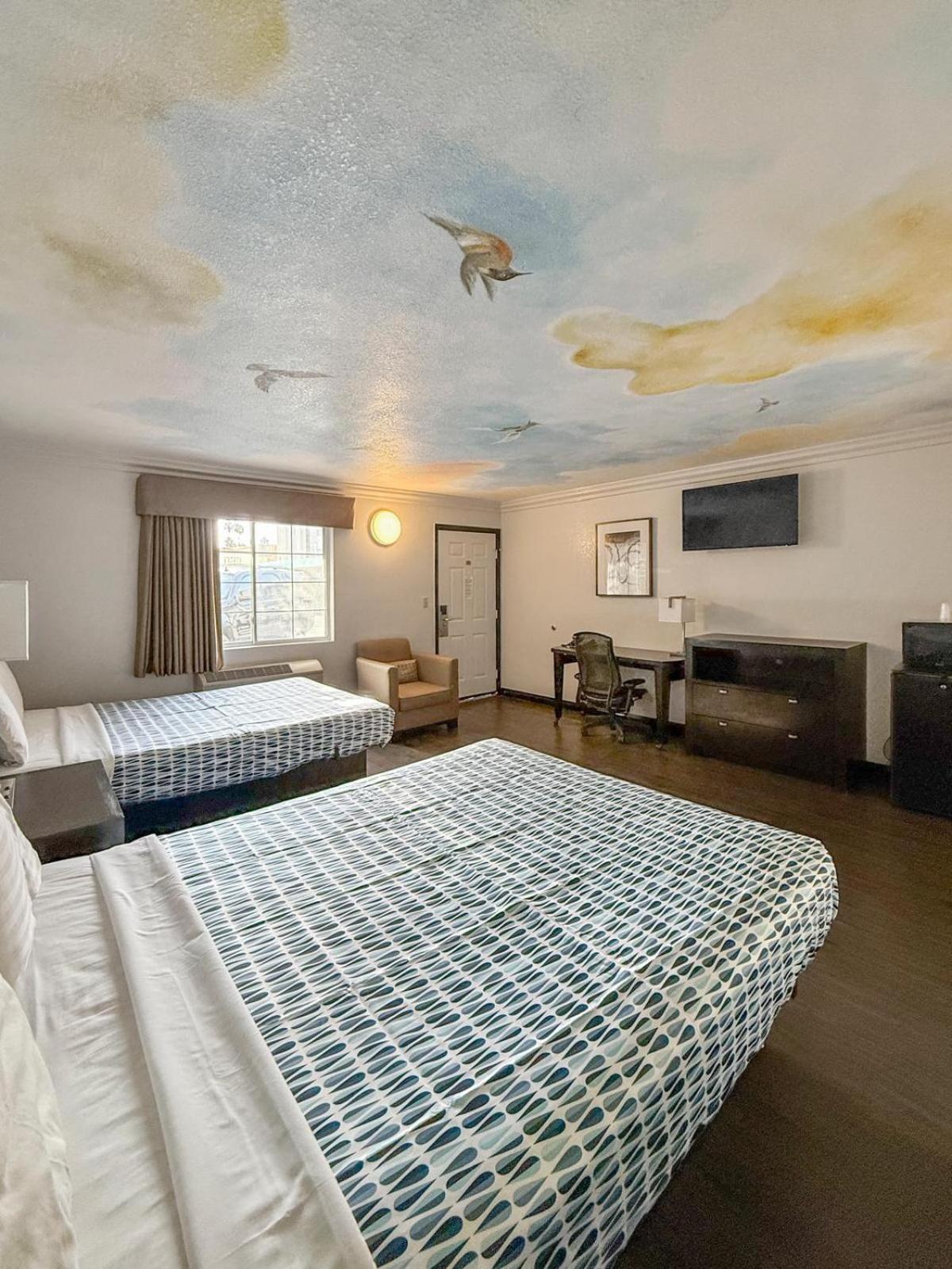 Super 7 Motel Anaheim Esterno foto